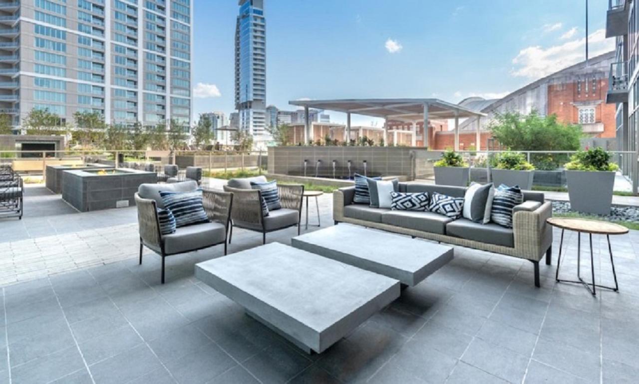 Downtown Dallas Apt With View Walking Distance To Aac With Free Parking Pool Wifi Exterior photo